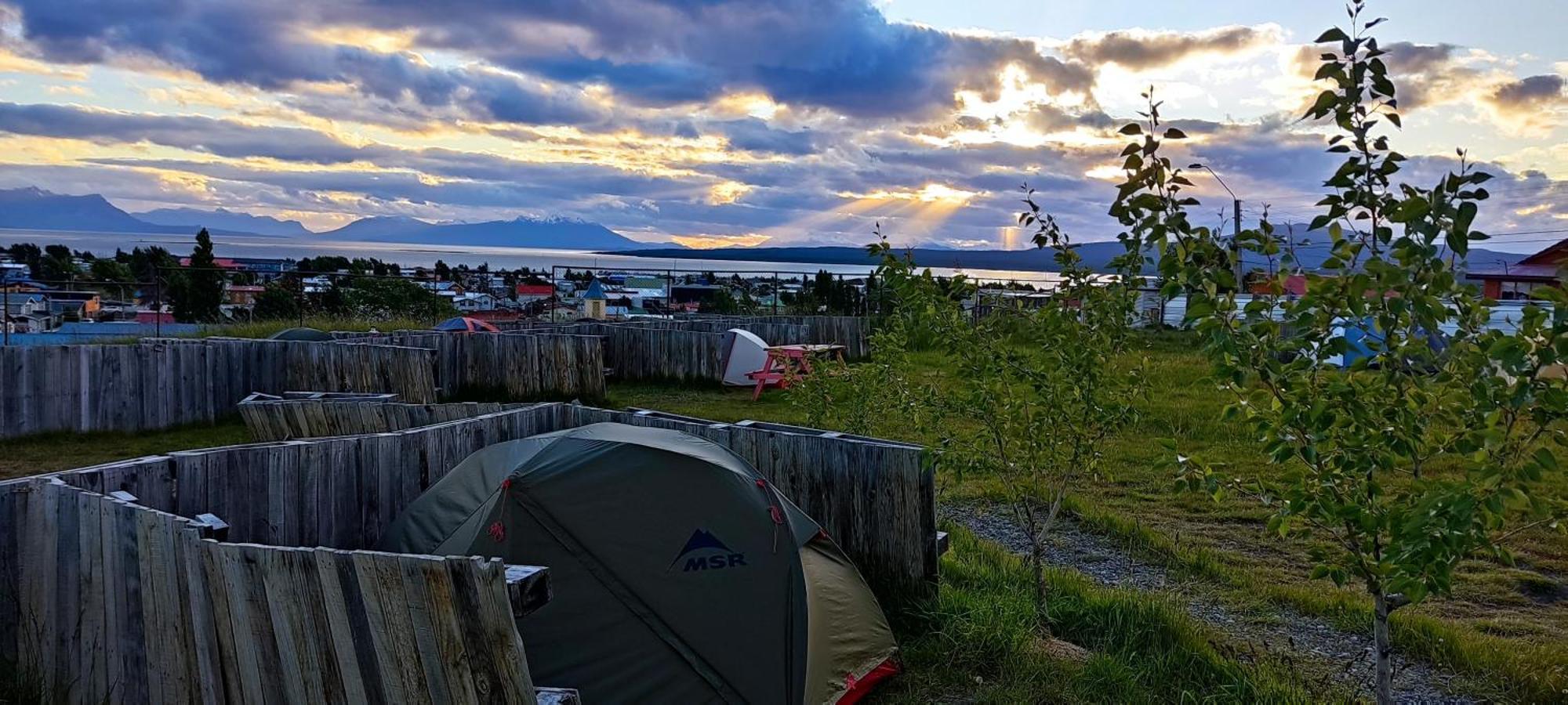 Camping Gueino Puerto Natales Eksteriør billede